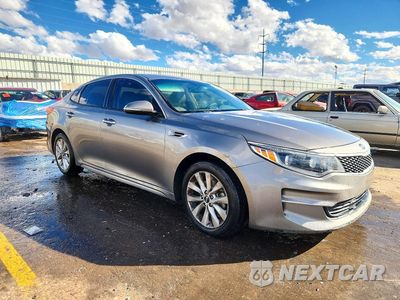 Czwarte zdjęcie samochodu z boku: 2016 KIA OPTIMA EX VIN:5XXGU4L35GG043466 - miniatura