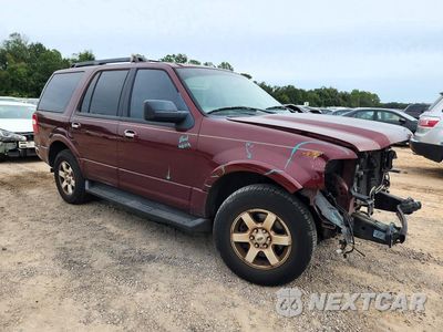 Czwarte zdjęcie samochodu z boku: 2010 FORD EXPEDITION XLT VIN:1FMJU1F56AEA87971 - miniatura