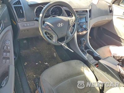 Zdjęcie 8 z 12 samochodu: 2015 HYUNDAI SONATA HYBRID BASE VIN:KMHEC4A45FA125161 - miniatura