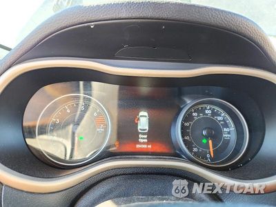 Zdjęcie 9 z 13 samochodu: 2016 JEEP CHEROKEE LIMITED VIN:1C4PJLDB8GW165309 - miniatura
