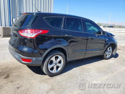 Trzecie zdjęcie samochodu z tyłu: 2015 FORD ESCAPE S VIN:1FMCU0F74FUB20158 - miniatura