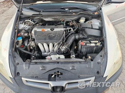 Zdjęcie 11 z 12 samochodu: 2003 HONDA ACCORD LX VIN:1HGCM56343A060296 - miniatura
