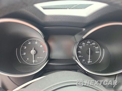 Zdjęcie 9 z 12 samochodu: 2023 ALFA ROMEO STELVIO TI VIN:ZASPAKBN1P7D54389 - miniatura