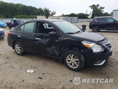 Czwarte zdjęcie samochodu z boku: 2017 NISSAN VERSA 1.6 S VIN:3N1CN7AP3HL853528 - miniatura