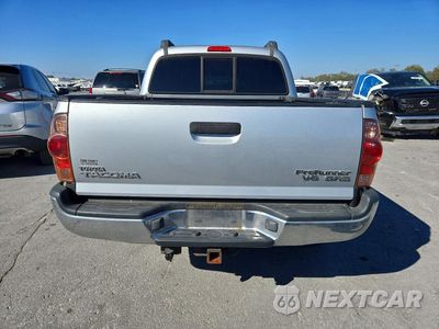 Zdjęcie 6 z 13 samochodu: 2006 TOYOTA TACOMA V6 VIN:5TELU42N76Z270188 - miniatura