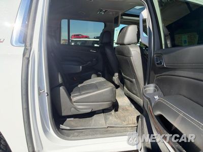 Zdjęcie 6 z 14 samochodu: 2018 CHEVROLET SUBURBAN K1500 LT VIN:1GNSKHKC1JR396954 - miniatura