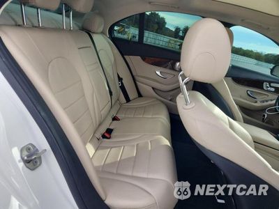 Zdjęcie 10 z 12 samochodu: 2017 MERCEDES-BENZ C 300 4MATIC VIN:55SWF4KB8HU213286 - miniatura