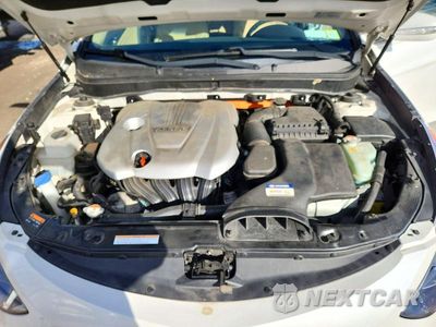 Zdjęcie 11 z 13 samochodu: 2015 HYUNDAI SONATA HYBRID BASE VIN:KMHEC4A49FA119413 - miniatura