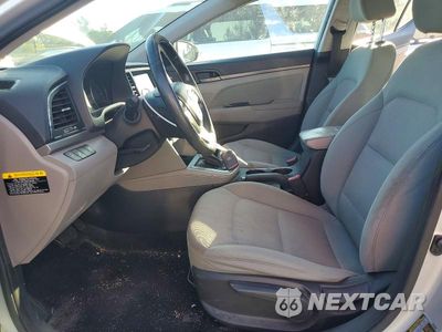 Zdjęcie 7 z 12 samochodu: 2017 HYUNDAI ELANTRA SE VIN:5NPD84LF9HH057197 - miniatura
