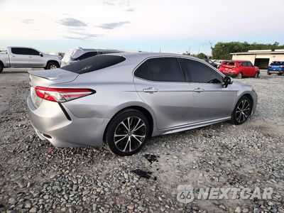 Trzecie zdjęcie samochodu z tyłu: 2018 TOYOTA CAMRY SE VIN:4T1B11HK3JU038359 - miniatura