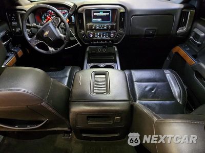 Zdjęcie 8 z 12 samochodu: 2018 CHEVROLET SILVERADO K3500 LTZ VIN:1GC4K0CY3JF101707 - miniatura