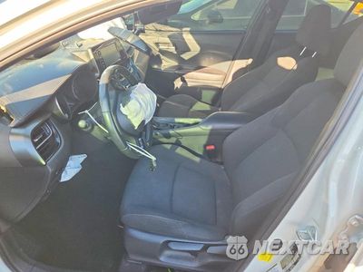 Zdjęcie 7 z 12 samochodu: 2018 TOYOTA C-HR XLE VIN:NMTKHMBX1JR052026 - miniatura