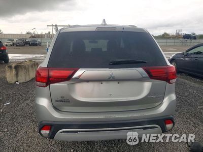 Zdjęcie 6 z 13 samochodu: 2019 MITSUBISHI OUTLANDER SE VIN:JA4AD3A30KZ049582 - miniatura
