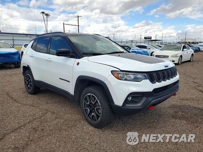 Czwarte zdjęcie samochodu z boku: 2026 JEEP COMPASS TRAILHAWK VIN:3C4NJDDNXTT177193 - miniatura