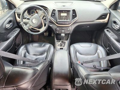 Zdjęcie 8 z 12 samochodu: 2017 JEEP CHEROKEE LIMITED VIN:1C4PJLDB4HW526343 - miniatura