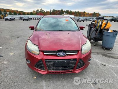Piąte zdjęcie samochodu w środku: 2014 FORD FOCUS TITANIUM VIN:1FADP3J24EL215133 - miniatura