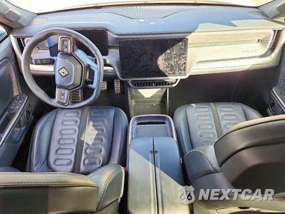 Zdjęcie 8 z 13 samochodu: 2023 RIVIAN R1S ADVENTURE VIN:7PDSGABA1PN017640 - miniatura