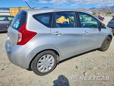 Trzecie zdjęcie samochodu z tyłu: 2016 NISSAN VERSA NOTE SV VIN:3N1CE2CP6GL375099 - miniatura