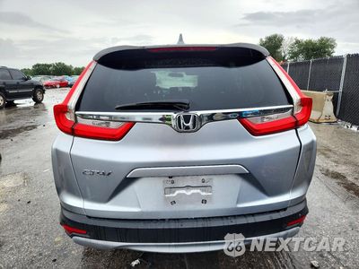 Zdjęcie 6 z 14 samochodu: 2017 HONDA CR-V EX VIN:7FARW1H5XHE031916 - miniatura