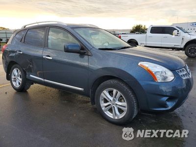 Czwarte zdjęcie samochodu z boku: 2013 NISSAN ROGUE S VIN:JN8AS5MV2DW104238 - miniatura