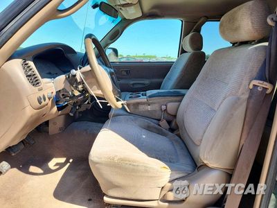 Zdjęcie 7 z 12 samochodu: 2001 TOYOTA TUNDRA ACCESS CAB LIMITED VIN:5TBRT38111S210627 - miniatura