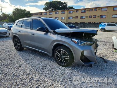 Czwarte zdjęcie samochodu z boku: 2023 BMW X1 XDRIVE28I VIN:WBX73EF03P5W66165 - miniatura