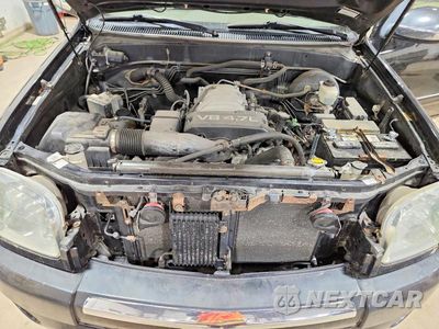 Zdjęcie 11 z 12 samochodu: 2004 TOYOTA TUNDRA SR5 VIN:5TBDT44144S445422 - miniatura