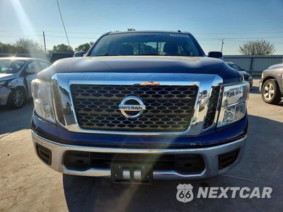 Piąte zdjęcie samochodu w środku: 2017 NISSAN TITAN SV VIN:1N6AA1R7XHN526980 - miniatura