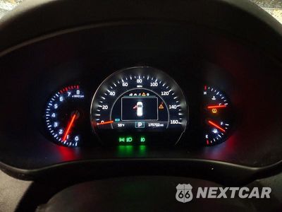 Zdjęcie 9 z 13 samochodu: 2018 KIA SORENTO EX VIN:5XYPHDA5XJG419932 - miniatura