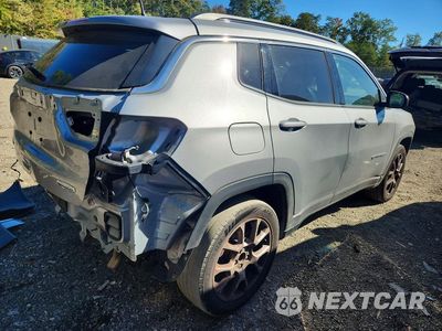 Trzecie zdjęcie samochodu z tyłu: 2022 JEEP COMPASS LATITUDE LUX VIN:3C4NJDFB4NT223185 - miniatura