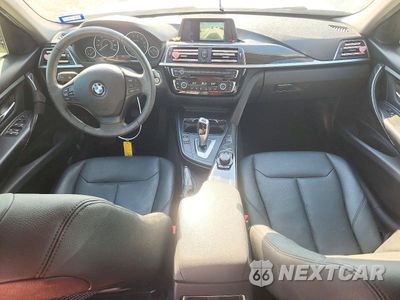 Zdjęcie 8 z 12 samochodu: 2018 BMW 320 XI VIN:WBA8A3C53JA487017 - miniatura