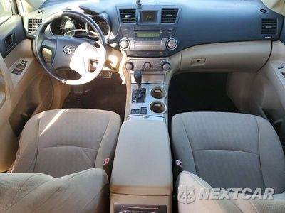 Zdjęcie 8 z 13 samochodu: 2012 TOYOTA HIGHLANDER BASE VIN:5TDZA3EH2CS018974 - miniatura