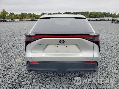 Zdjęcie 6 z 13 samochodu: 2024 TOYOTA BZ4X XLE VIN:JTMABACA3RA065604 - miniatura