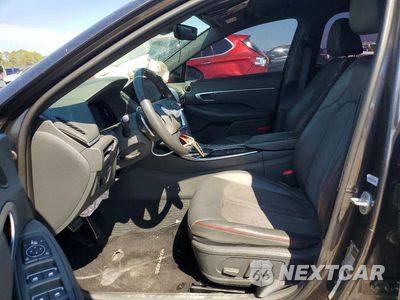 Zdjęcie 7 z 13 samochodu: 2021 HYUNDAI SONATA SEL PLUS VIN:5NPEJ4J24MH111542 - miniatura