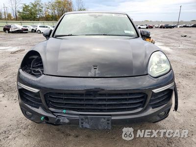 Piąte zdjęcie samochodu w środku: 2017 PORSCHE CAYENNE VIN:WP1AA2A27HKA81932 - miniatura