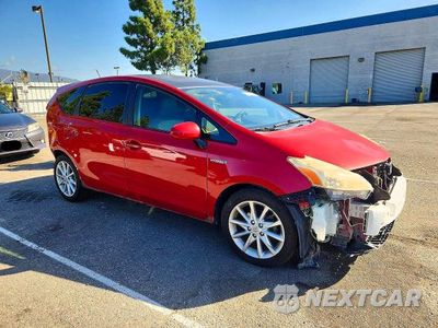 Czwarte zdjęcie samochodu z boku: 2013 TOYOTA PRIUS V FIVE VIN:JTDZN3EU5D3205629 - miniatura