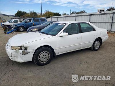 1998 TOYOTA CAMRY LE JT2BG28K2W0216147 - główne zdjęcie licytacji z USA - miniatura