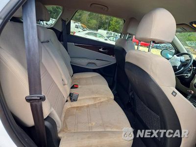 Zdjęcie 11 z 13 samochodu: 2018 KIA SORENTO LX VIN:5XYPGDA35JG426482 - miniatura