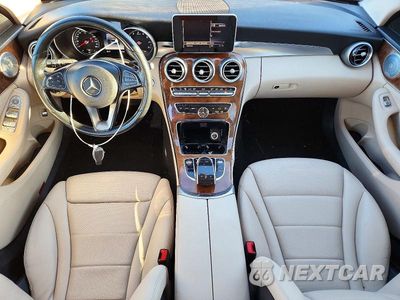 Zdjęcie 8 z 12 samochodu: 2015 MERCEDES-BENZ C 300 4MATIC VIN:55SWF4KB7FU000844 - miniatura