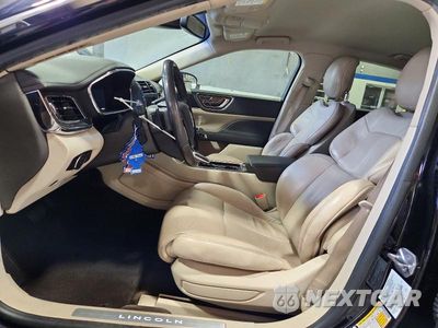 Zdjęcie 7 z 12 samochodu: 2017 LINCOLN CONTINENTAL SELECT VIN:1LN6L9SK2H5620881 - miniatura