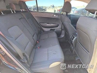 Zdjęcie 11 z 13 samochodu: 2020 KIA SPORTAGE LX VIN:KNDPM3AC2L7756745 - miniatura