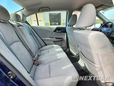 Zdjęcie 10 z 12 samochodu: 2017 HONDA ACCORD LX VIN:1HGCR2F35HA178025 - miniatura