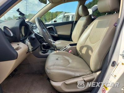 Zdjęcie 7 z 13 samochodu: 2007 TOYOTA RAV4 BASE VIN:JTMBD33VX75114915 - miniatura