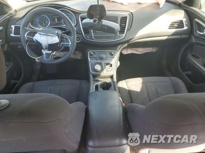 Zdjęcie 8 z 13 samochodu: 2015 CHRYSLER 200 LIMITED VIN:1C3CCCAB3FN586635 - miniatura