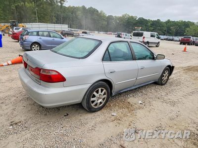 Trzecie zdjęcie samochodu z tyłu: 2002 HONDA ACCORD SE VIN:1HGCG567X2A091058 - miniatura
