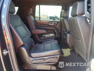 Zdjęcie 10 z 12 samochodu: 2023 CHEVROLET SUBURBAN C1500 PREMIER VIN:1GNSCFKD9PR167019 - miniatura
