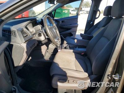 Zdjęcie 7 z 13 samochodu: 2018 HONDA ODYSSEY EX VIN:5FNRL6H56JB092171 - miniatura