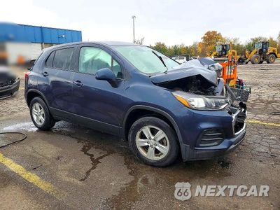 Czwarte zdjęcie samochodu z boku: 2019 CHEVROLET TRAX LS VIN:3GNCJKSB3KL229130 - miniatura