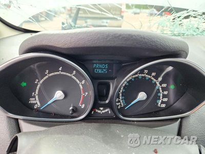 Zdjęcie 9 z 12 samochodu: 2016 FORD FIESTA SE VIN:3FADP4EJ2GM173313 - miniatura