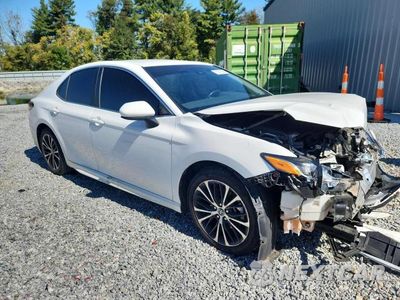 Czwarte zdjęcie samochodu z boku: 2018 TOYOTA CAMRY SE VIN:4T1B11HK4JU106801 - miniatura